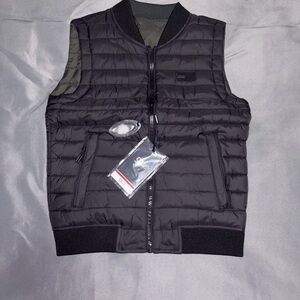 Youth Puffer Vest Size 8 Reversible NWT